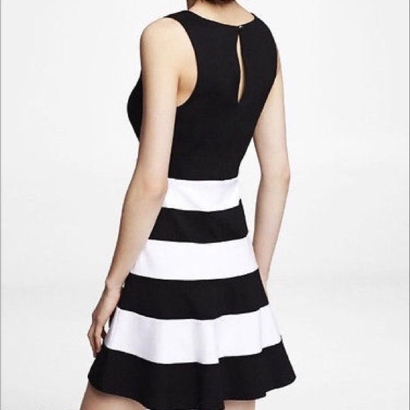 Express Mini Dress Black & White stripe Nautical NWOT - Picture 2 of 10